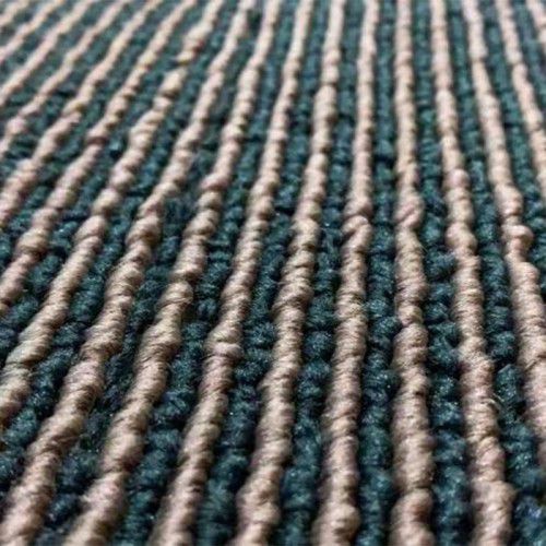 Machine à Tufter Tapis, en Velours bouclés / coupés au même niveau